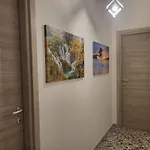 Garibaldi Square * باري