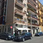 Garibaldi Square باري