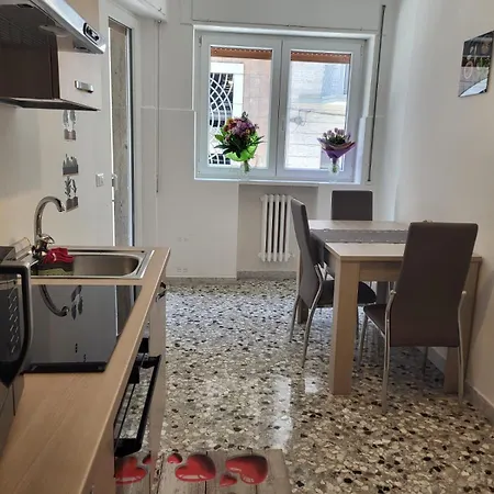 Apartment Garibaldi Square