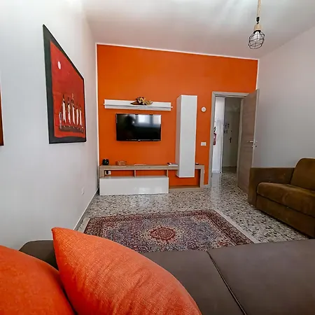 Garibaldi Square Bari