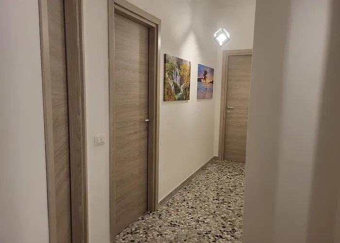 Garibaldi Square * Μπάρι