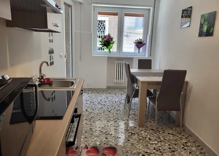 Διαμέρισμα Garibaldi Square