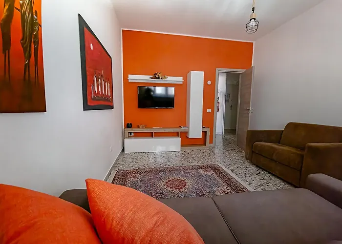 Garibaldi Square Μπάρι