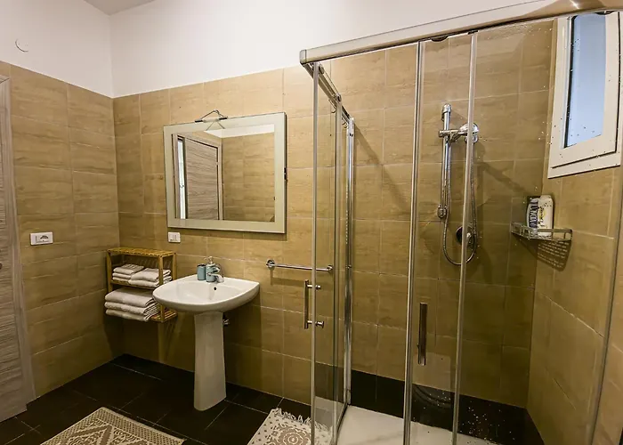 Garibaldi Square Διαμέρισμα *